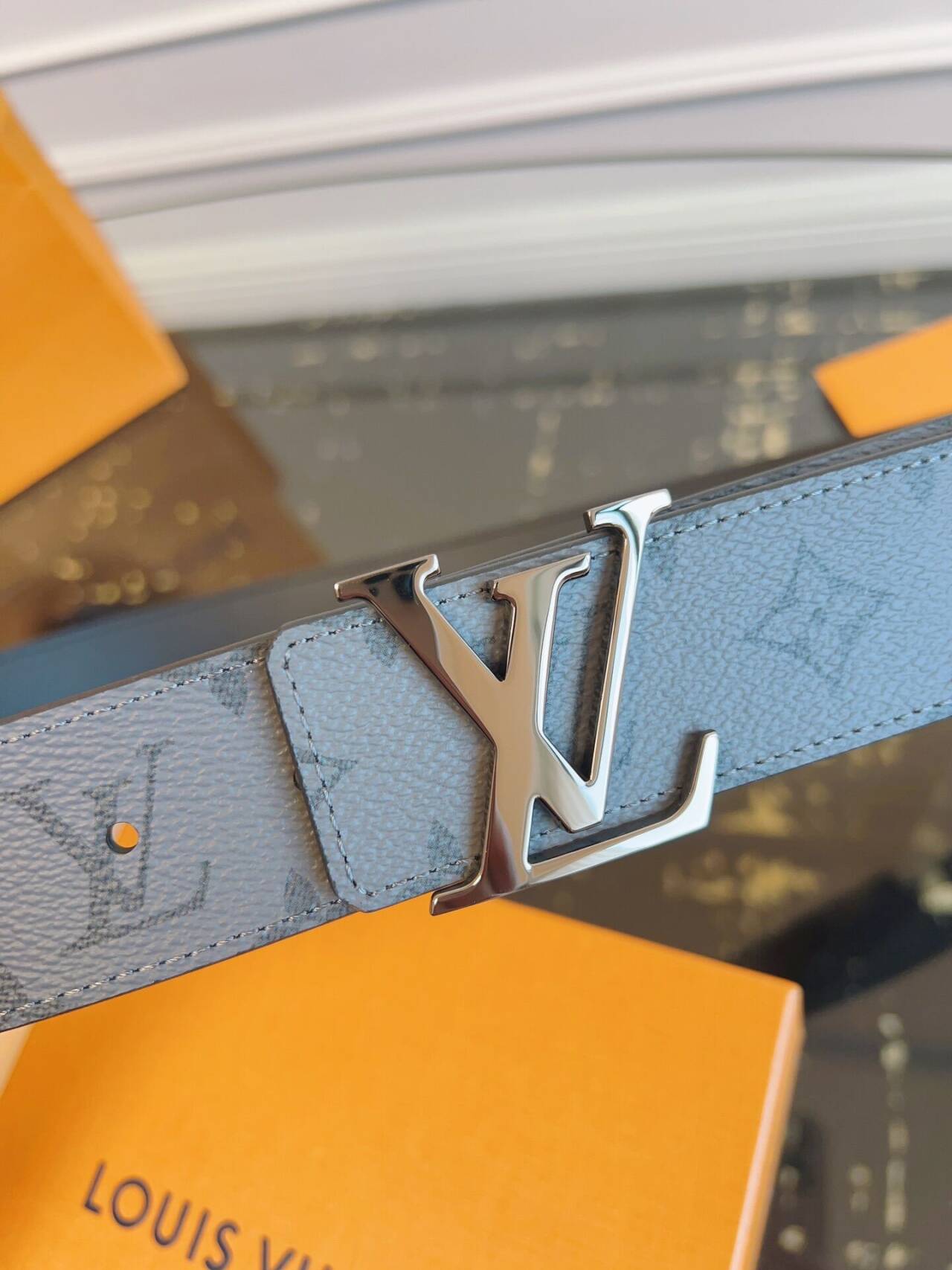 LV Initiales Reversible Belt