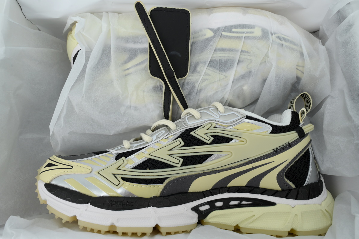 Off-White Be Right Back Yellow Black OWIA295S 26FAB003 1087