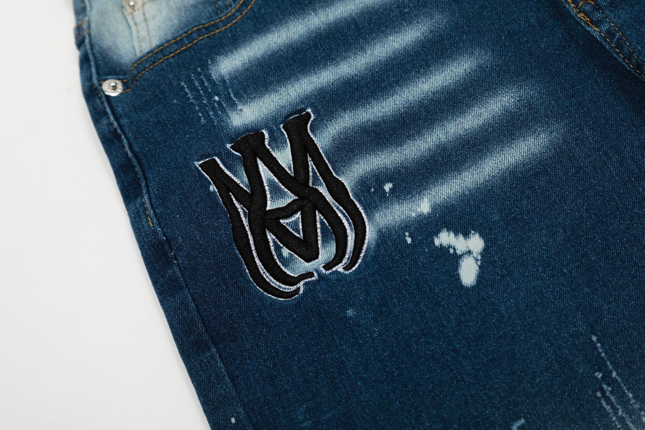 Amiri Jeans TT0089
