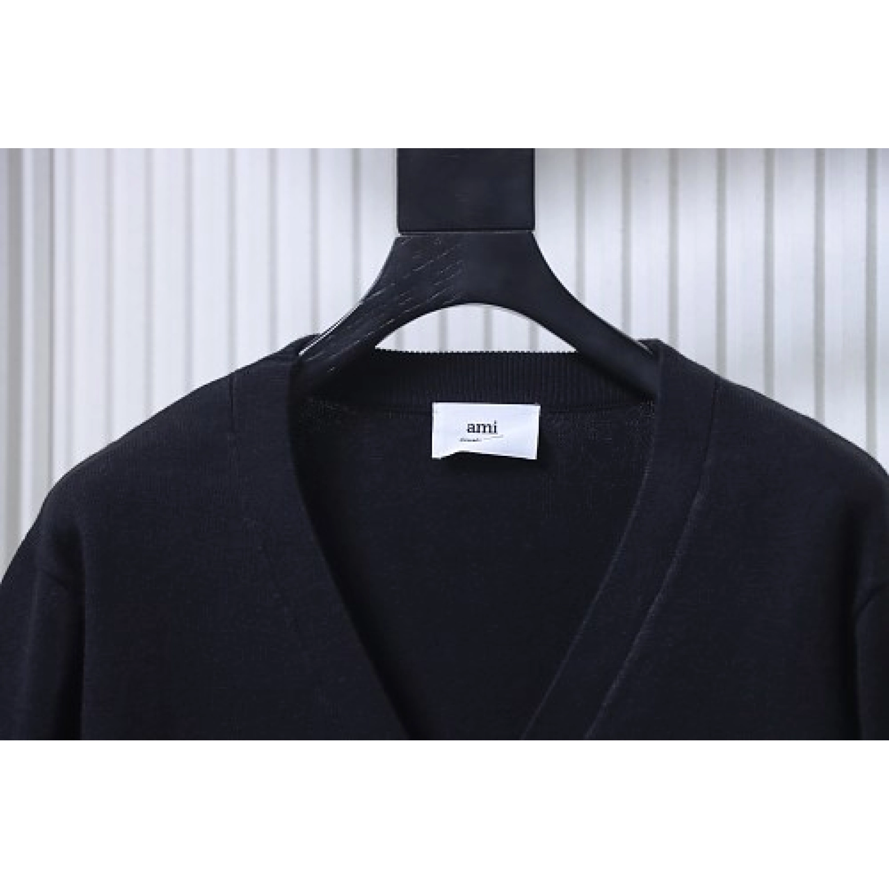 Ami V-neck cardigan Black