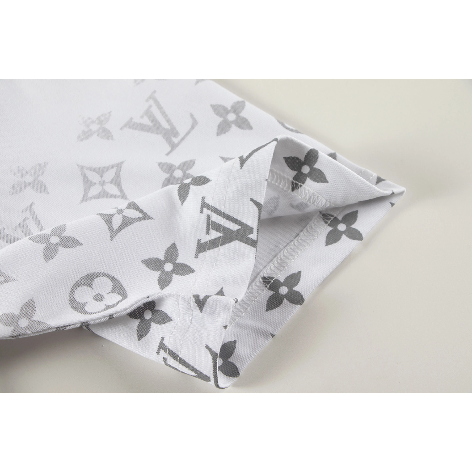 Louis Vuitton T-shirt W2948 Black/White