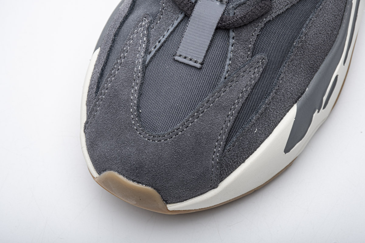 Yeezy Boost 700 Magnet FV9922