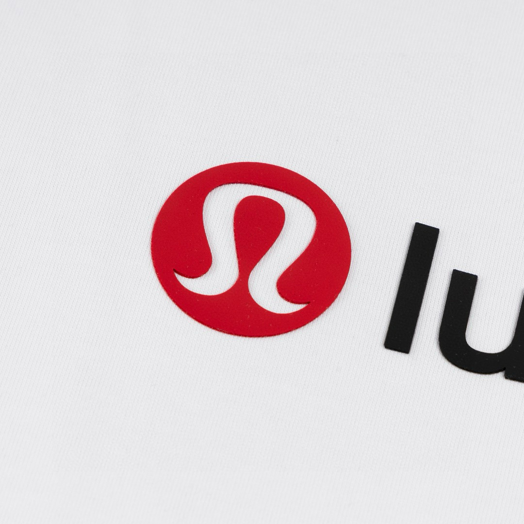 Lulu Letter Logo Laminated Three-dimensional T-shirt