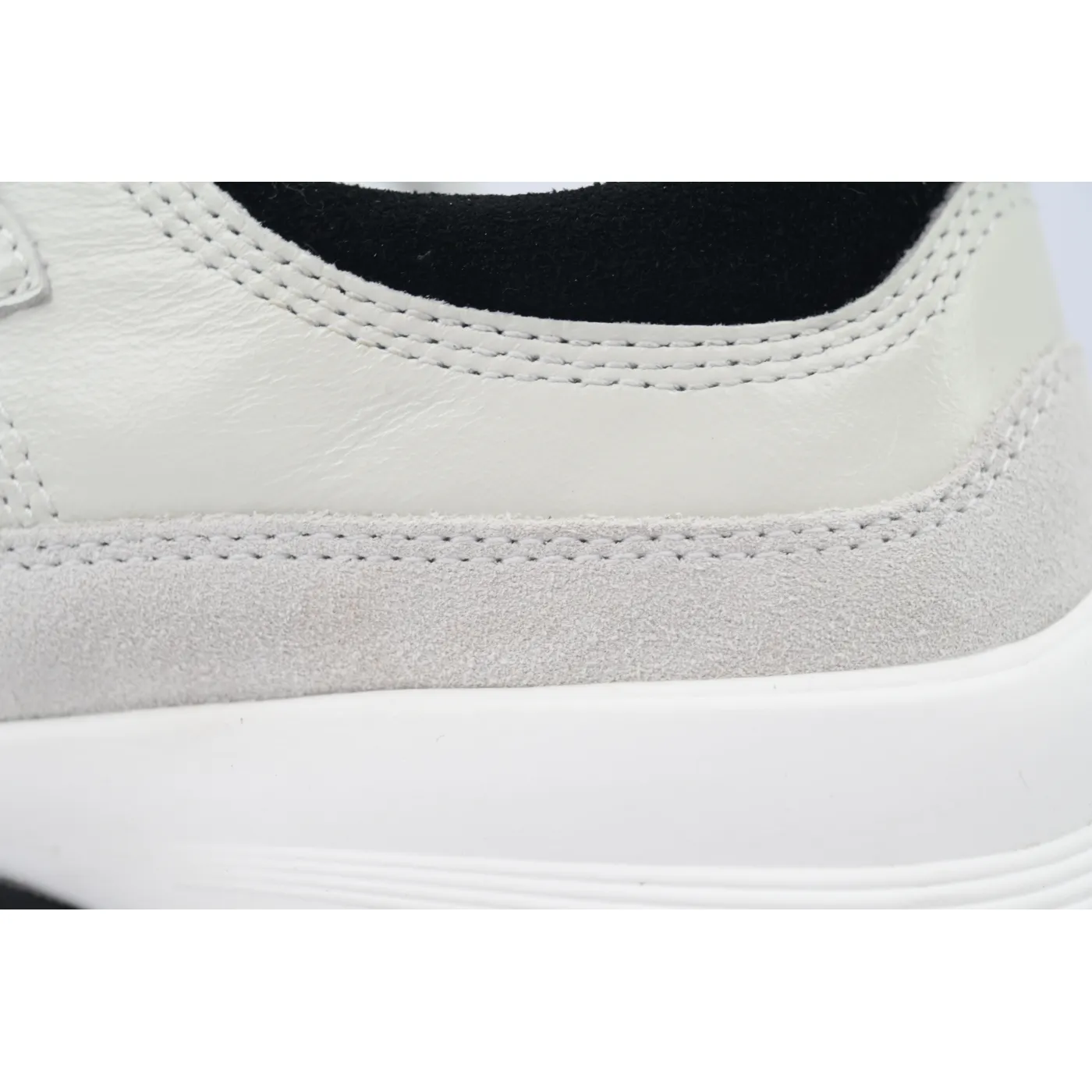 Chanel Interlocking CC Logo Calfskin & Suede Calfskin Sneakers White
