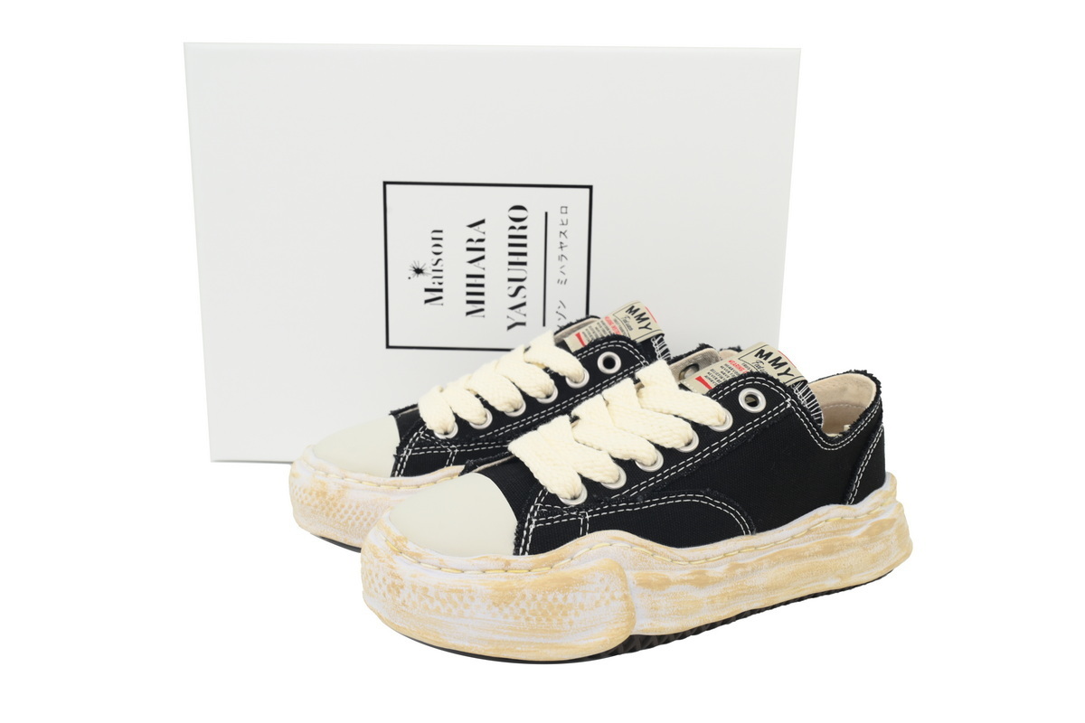 MIHARA YASUHIRO Retro Black White NO.735