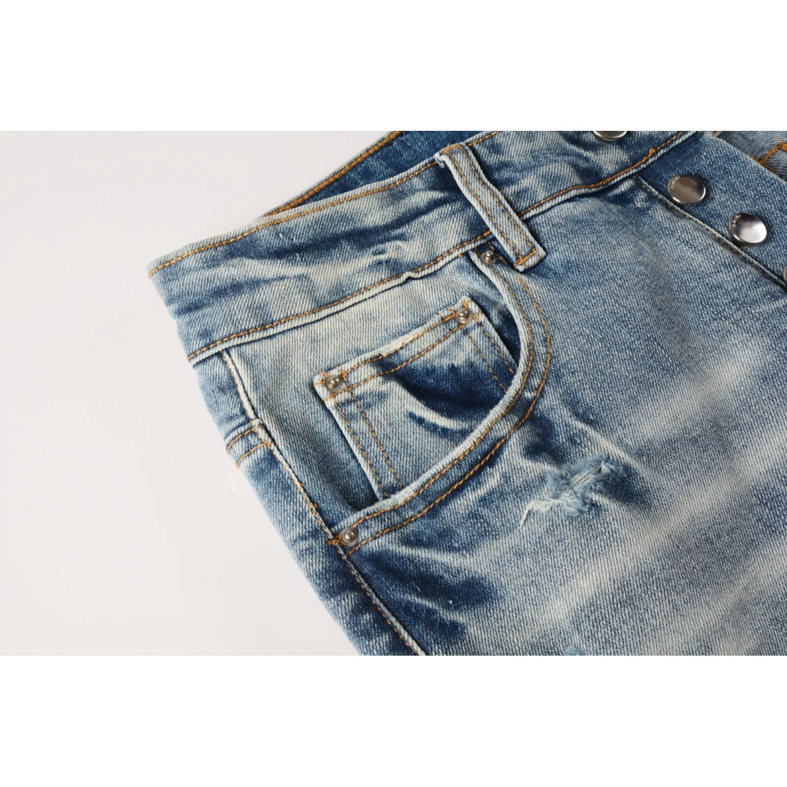 Amiri Jeans 8905